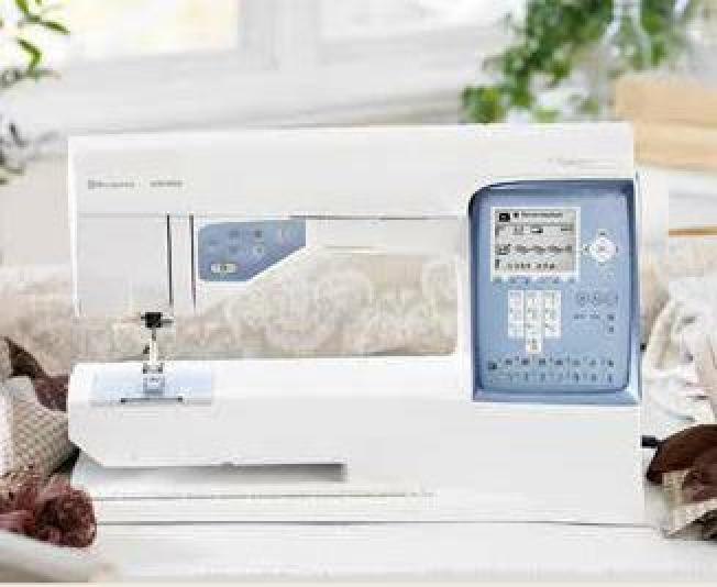 Husqvarna Viking Sapphire 855